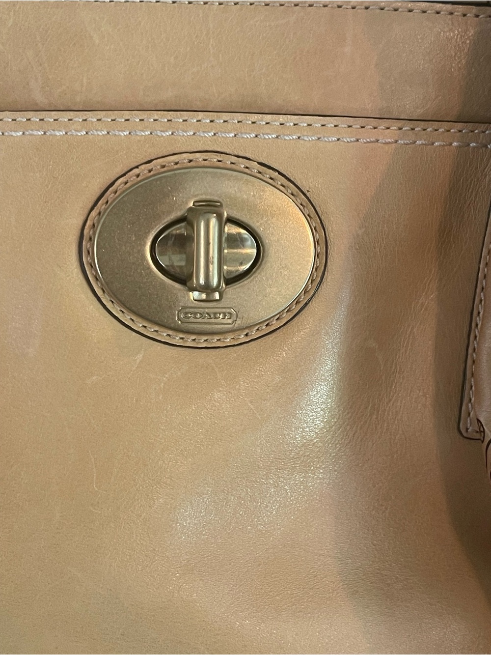 Coach camel colored leather carryall handbag - Picture 3 of 14